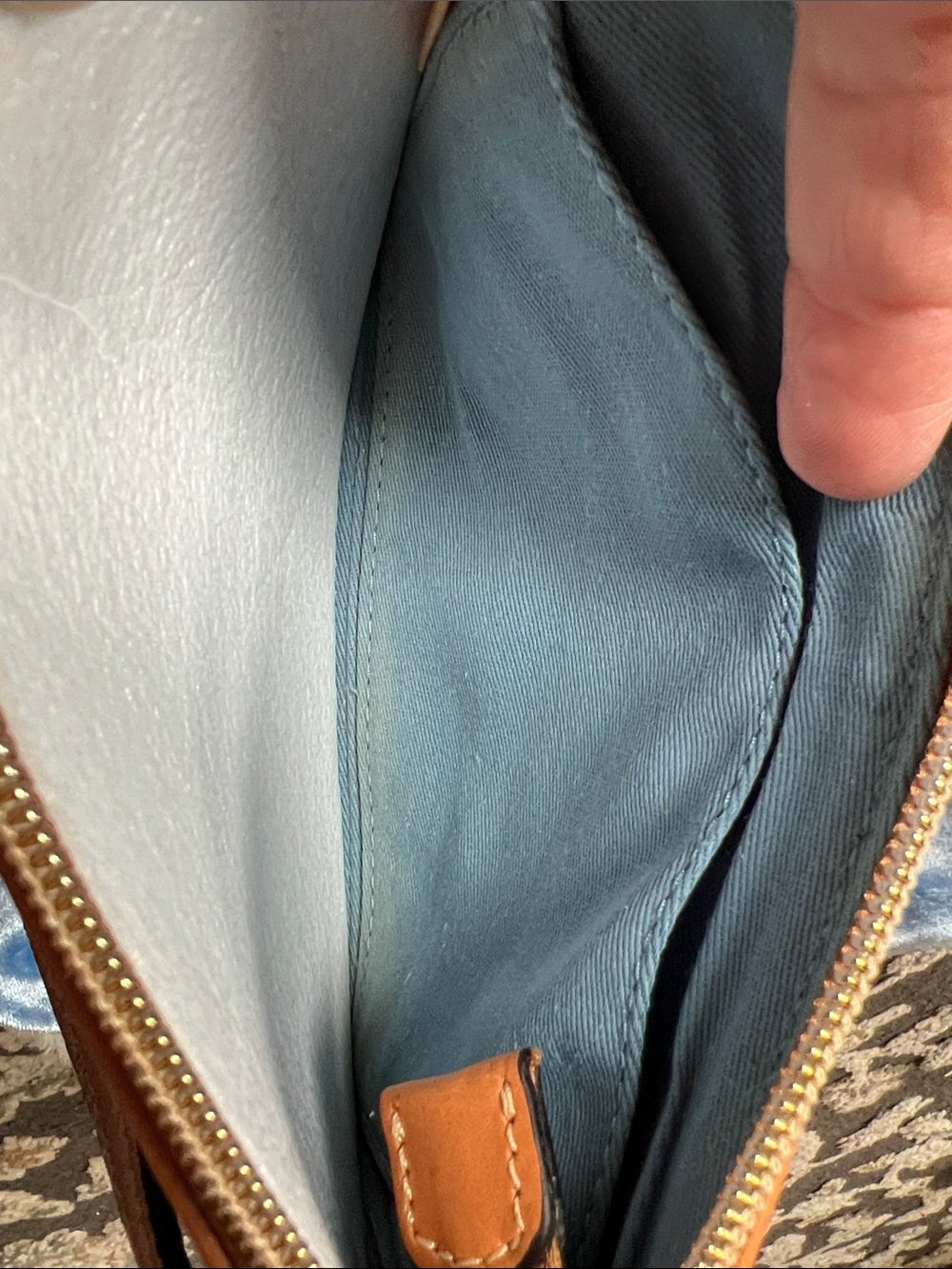 Dooney & Bourke Green Palm-Print Tote with Brown Trim and Matching Wristlet - Picture 5 of 5